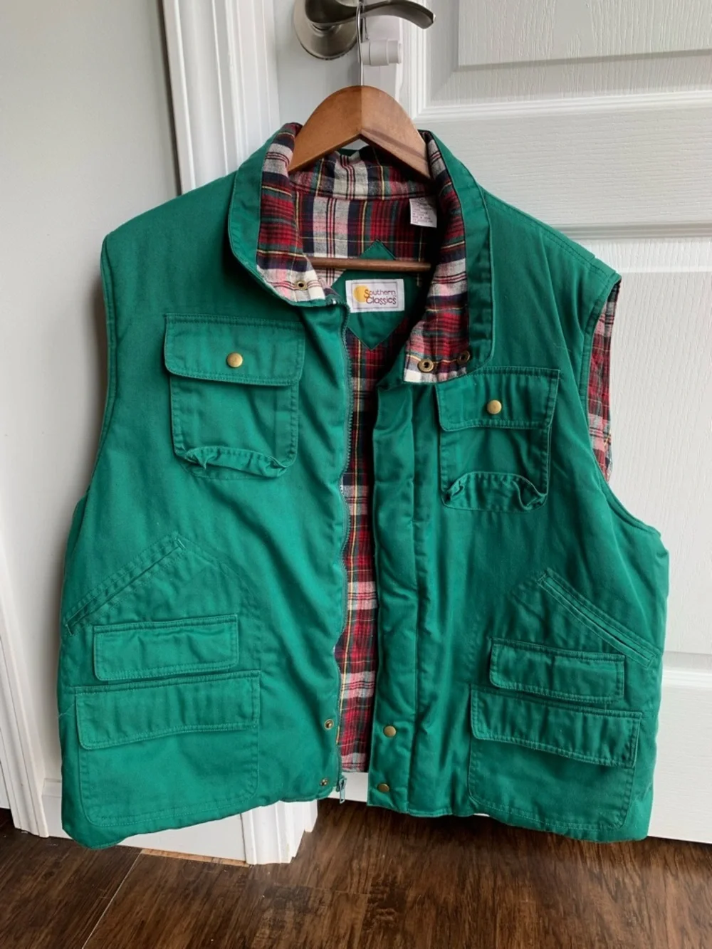 Southern classics 90s Utility Vest with Plaid Lining